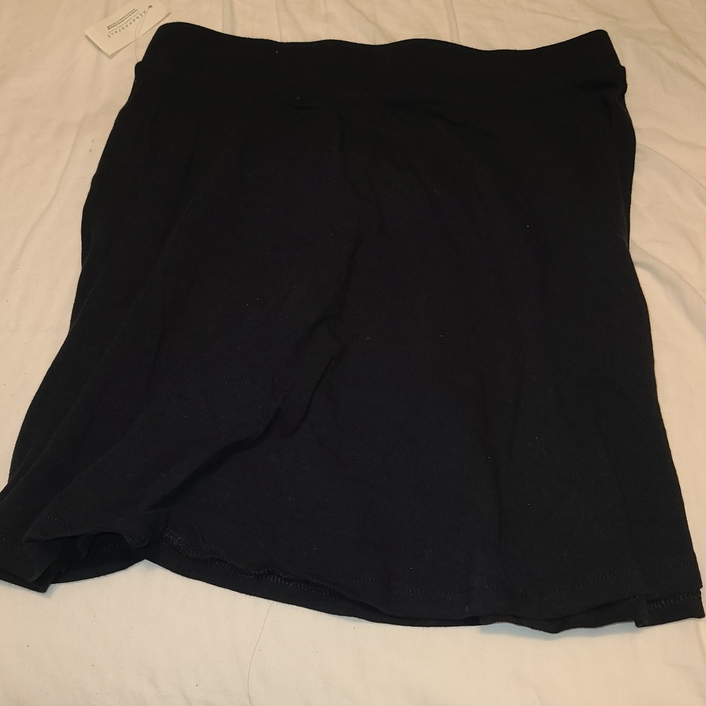 Aeropostale Black Flowy Skirt Size M